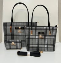 Image 2 of Ladies rapsberry 3ps bag set