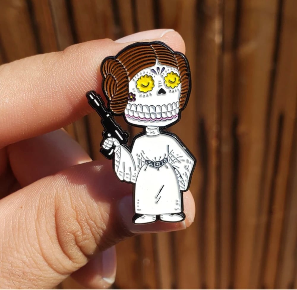 Leia Calavera Soft Enamel Pin 