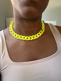 Image 2 of Matte Curb Chain Choker in High Vis