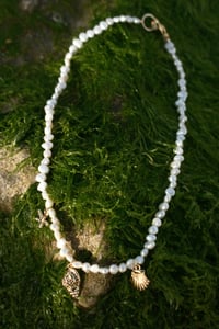 Image 3 of Barefoot Pearl Necklace 