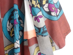 Image of Kort kimono dame i brun og grønblå meisen silke