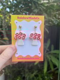Petal puff shroom earrings 