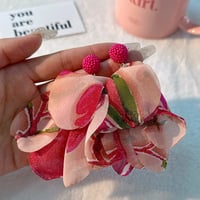 Image 4 of 'Floral Babe'