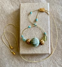 Image 1 of Collier Amulettes 9*