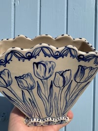 Image 5 of Tulip Fan Vase 