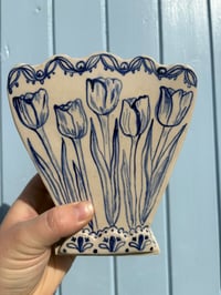 Image 3 of Tulip Fan Vase 