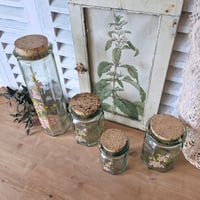 Image 4 of ANCIENS POTS DE CONSERVATION FLEURIS