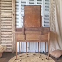Image 5 of ANCIENNE COIFFEUSE EN CHÊNE BRUT