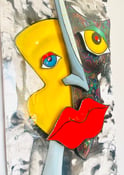 Image of Flowered Face 3-D 