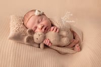 Image 1 of Newborn Photoshoot DEPOSIT ONLY || £50.00