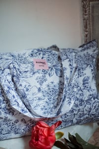Image 5 of Tote bag [Toile de jouy bleu foncé]