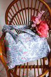 Image 1 of Tote bag [Toile de jouy bleu foncé]