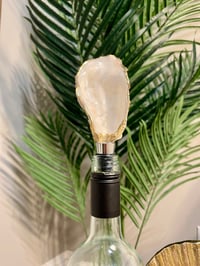 Image 2 of Oyster Shell Wine Stopper (white natural) 