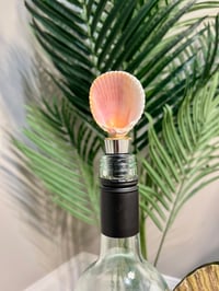 Image 2 of Cockle Clam Shell Wine Stopper