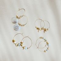 Image 1 of Mini créoles - perles semi précieuses - collection PLAYA
