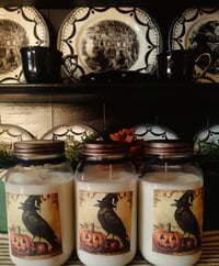 Image 2 of 32oz Halloween Crow 