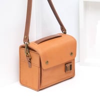 Image 2 of Tiny Box in vegetable-tanned leather