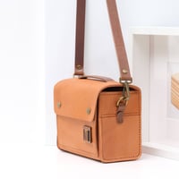 Image 4 of Tiny Box in vegetable-tanned leather