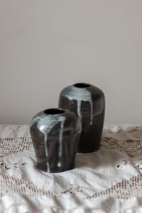 Image 4 of vase 02
