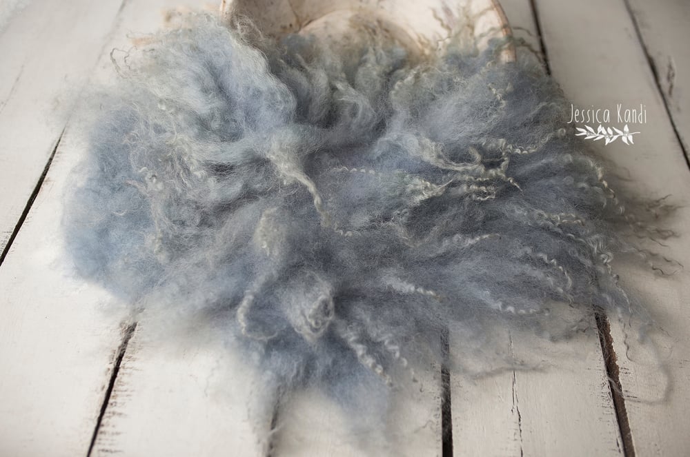 Image of Powdery Blue hand felted fur