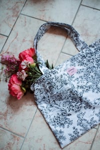 Image 6 of Tote bag [Toile de jouy noir]