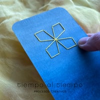 Image 3 of Cuento 'El tueco' con marcapáginas pintado y bordado