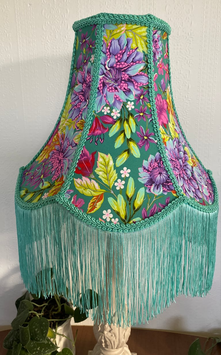 Aqua Tassel Lamp Image 3