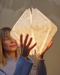 Image 2 of Měsíční stínidlo – závěsná lampa