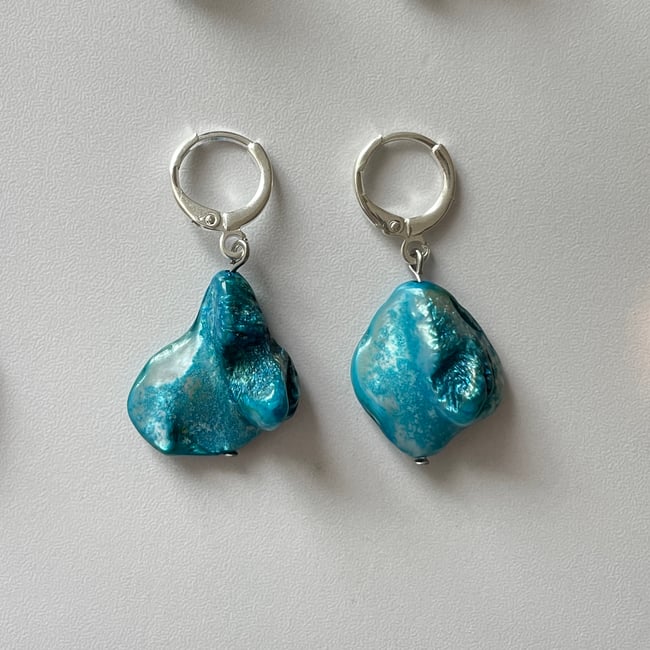 agate stone huggie hoop earrings