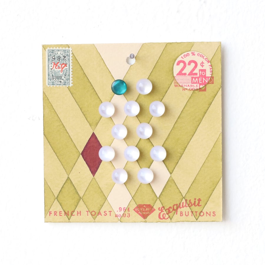 Image of Pea Green Button Card 35