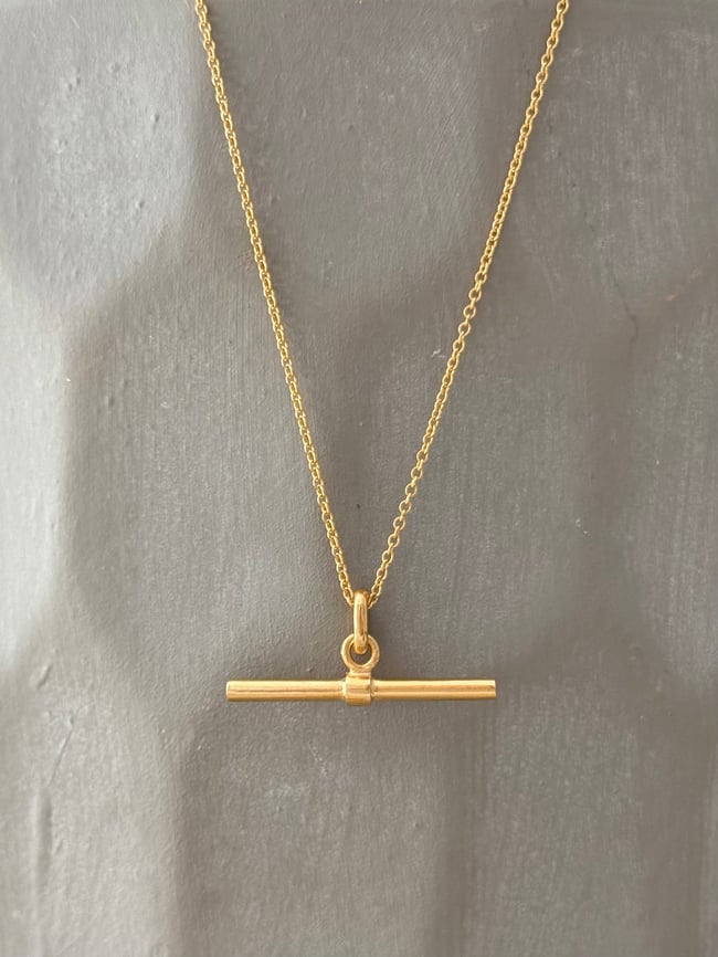 Small T-bar necklace gold