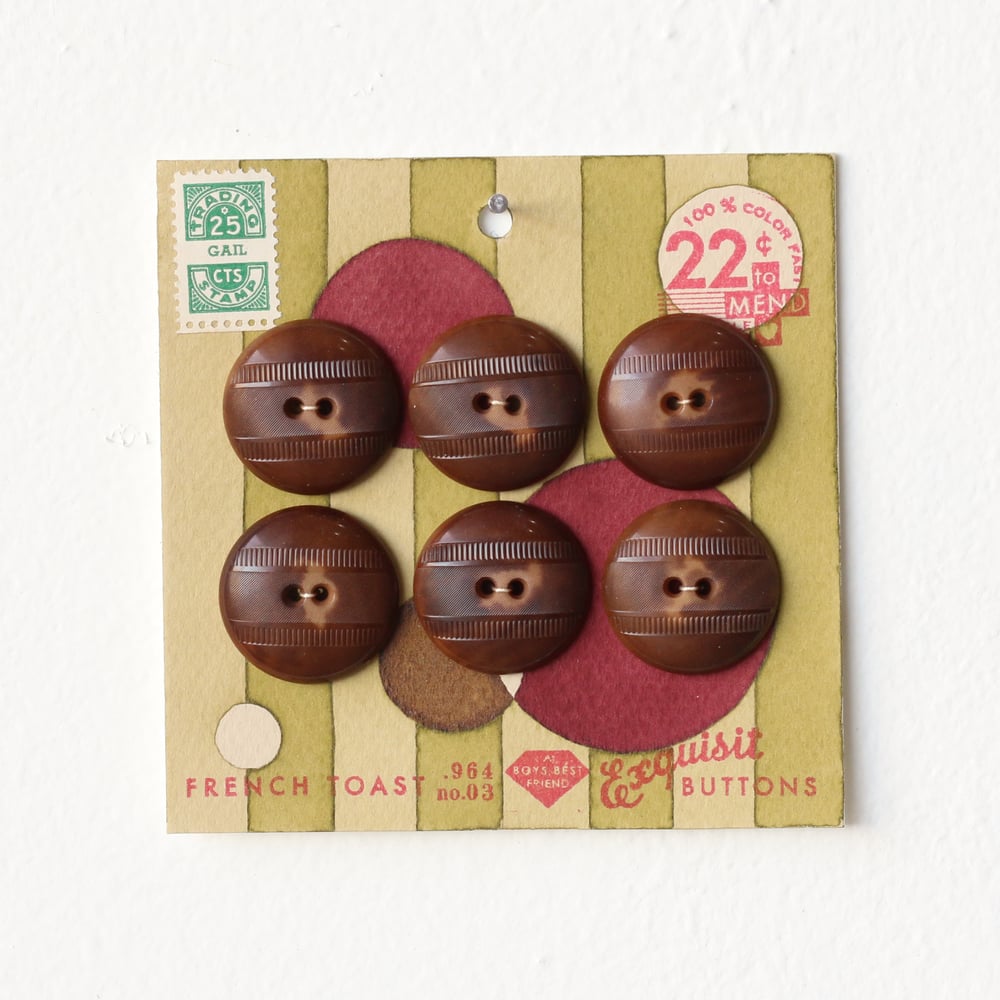 Image of Pea Green Button Card 47