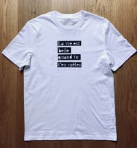 Image 4 of TEE-SHIRT blanc "LA VIE EST BELLE" - Collab' PETITE POISSONE