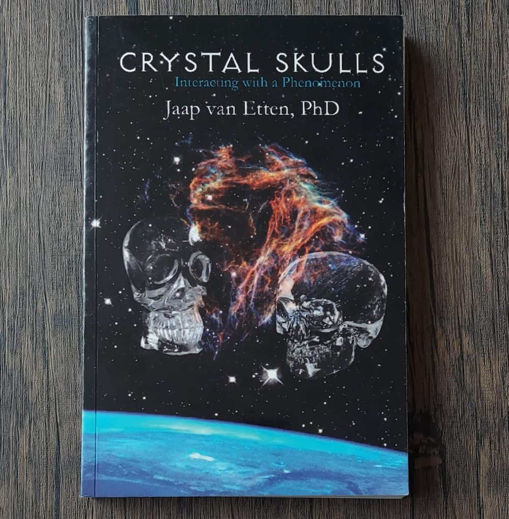 Crystal Skulls: Interacting with a Phenomenon, by Jaap van Etten