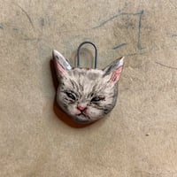 Image 1 of Kitty pendant 1