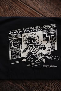 Image 2 of CHAPEL TATTOO BETTY BOOP SHOP FRONT  - EST 1994 TEE IN BLACK