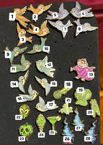 Image of Assorted mini pins 