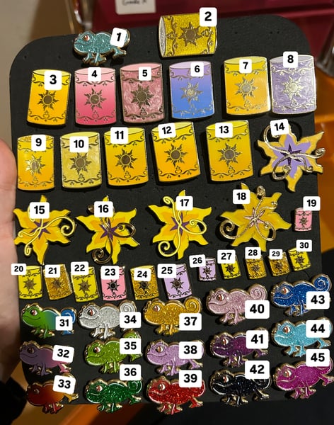 Image of Assorted tangled pins 
