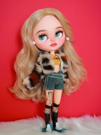 Image 2 of Dolly Extras