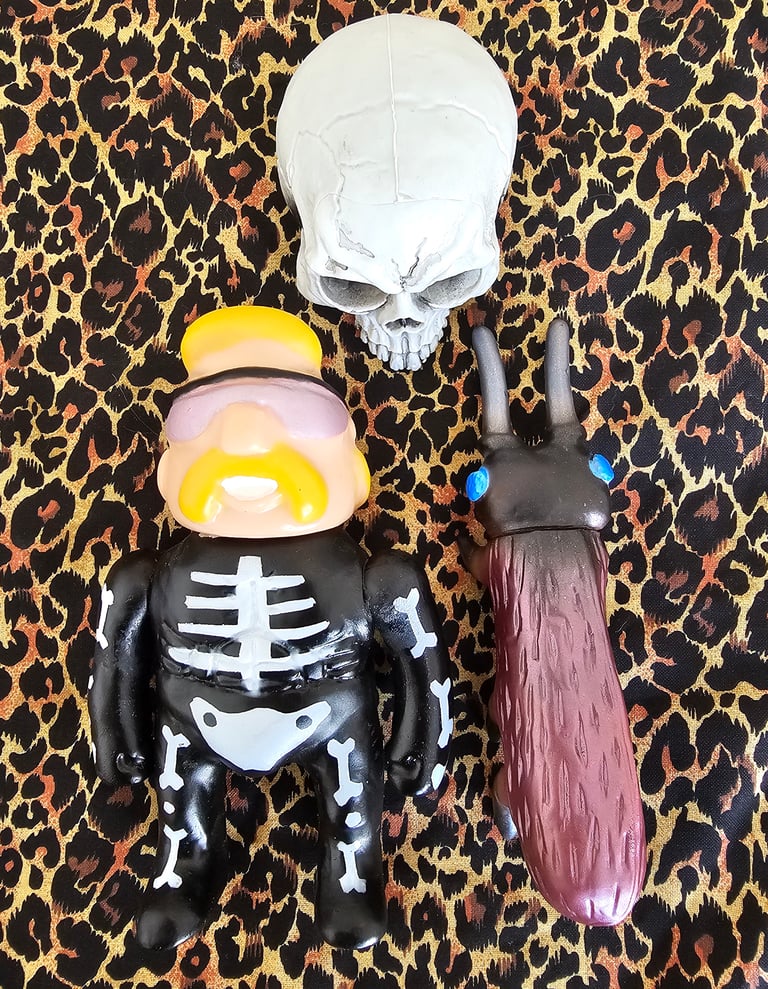 Sexy Skeleton Man & Radical Roach Image 2