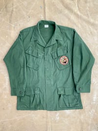 Image 2 of US 2nd FLIGHT PLATOON, 176th Assault Helicopter TROPICAL JUNGLE JACKET