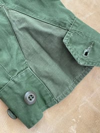 Image 6 of US 2nd FLIGHT PLATOON, 176th Assault Helicopter TROPICAL JUNGLE JACKET