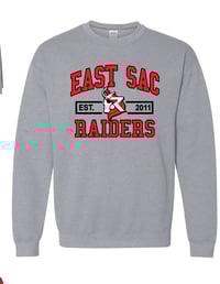 GREY GILDAN CREW SWEATSHIRT
