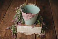 Image 2 of Set Lea