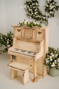 Image 2 of Set - piano + sheet music + stool CREME VINTAGE