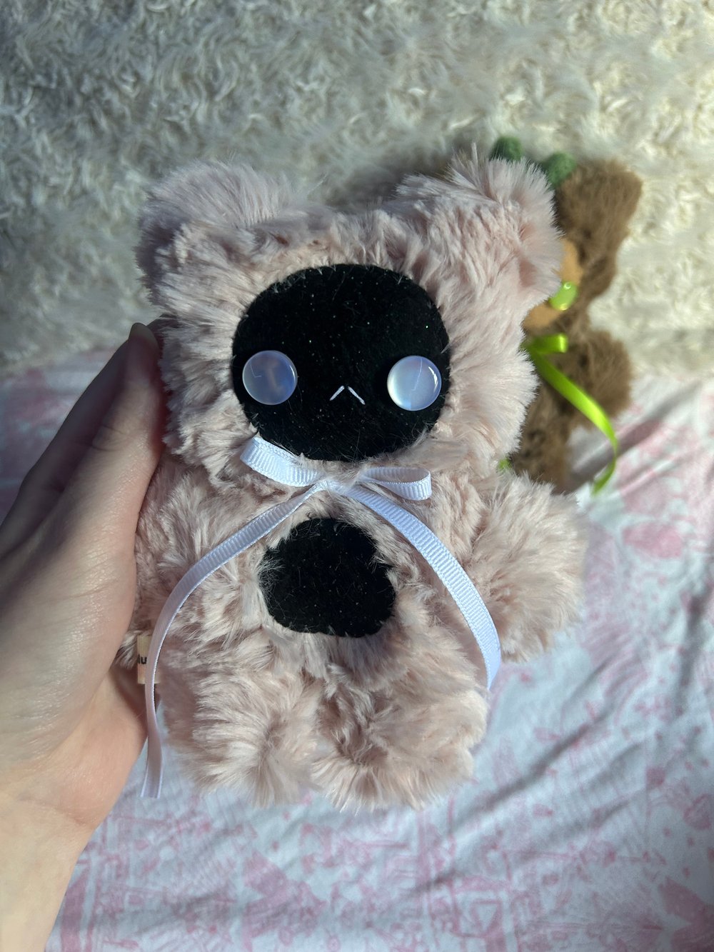 Image of Mauve the kitten and fernpaw the bear!