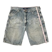 Image 3 of Amor Jorts
