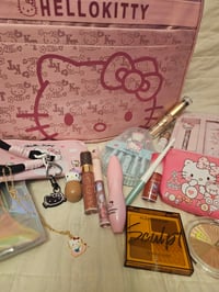Image 4 of Hello Kitty Pink Travel Bag Bundle 