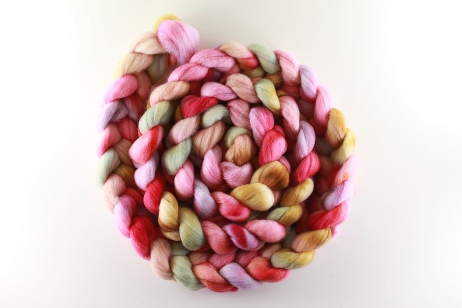 Image of (Club members only) April Fiber Club 🌷 Tulip 🌷 Merino