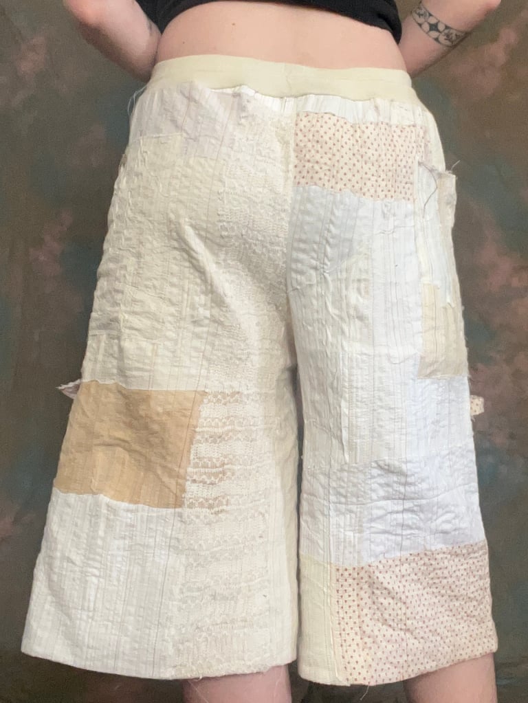 ghost cargo shorts: pucker bunch Image 2